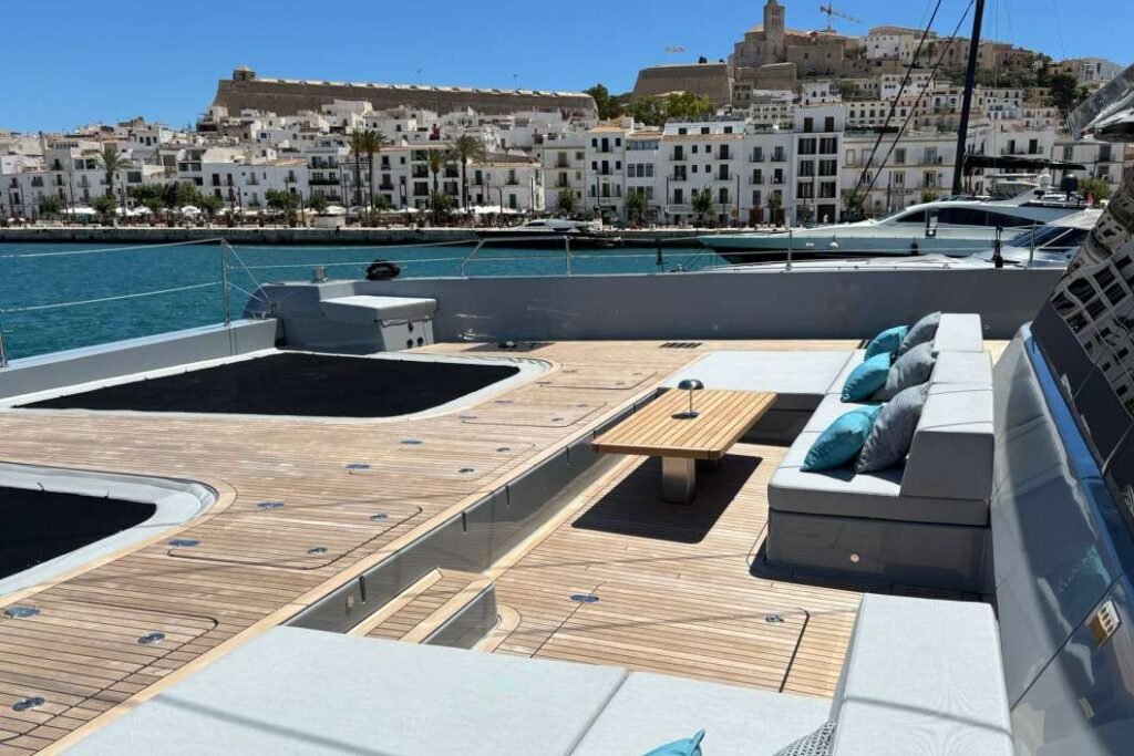 Bahamas yacht charter